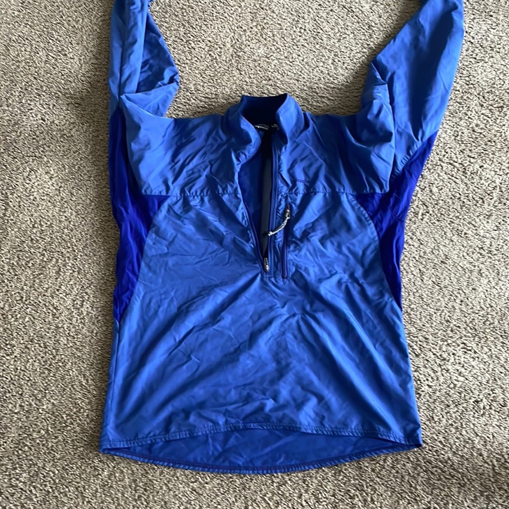 Blue Patagonia half zip jacket, size LARGE
